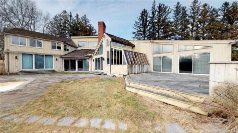 6 Reynwood Manor Greenwich CT 06831