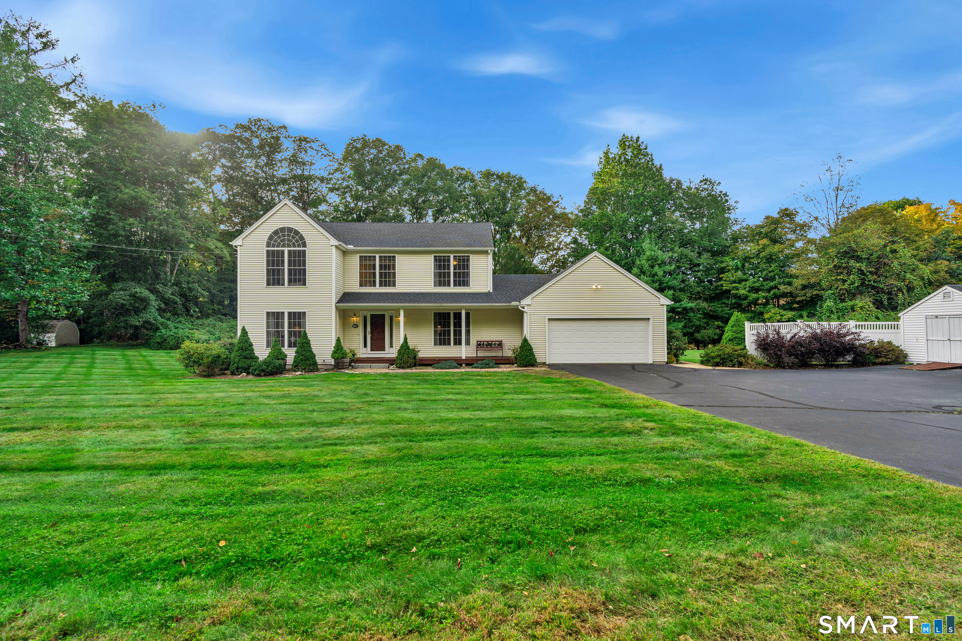 811 Lake Drive Guilford CT 06437