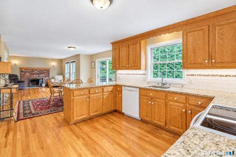 811 Lake Drive Guilford CT 06437