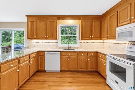 811 Lake Drive Guilford CT 06437