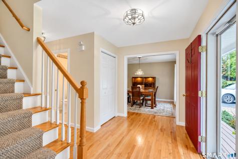811 Lake Drive Guilford CT 06437