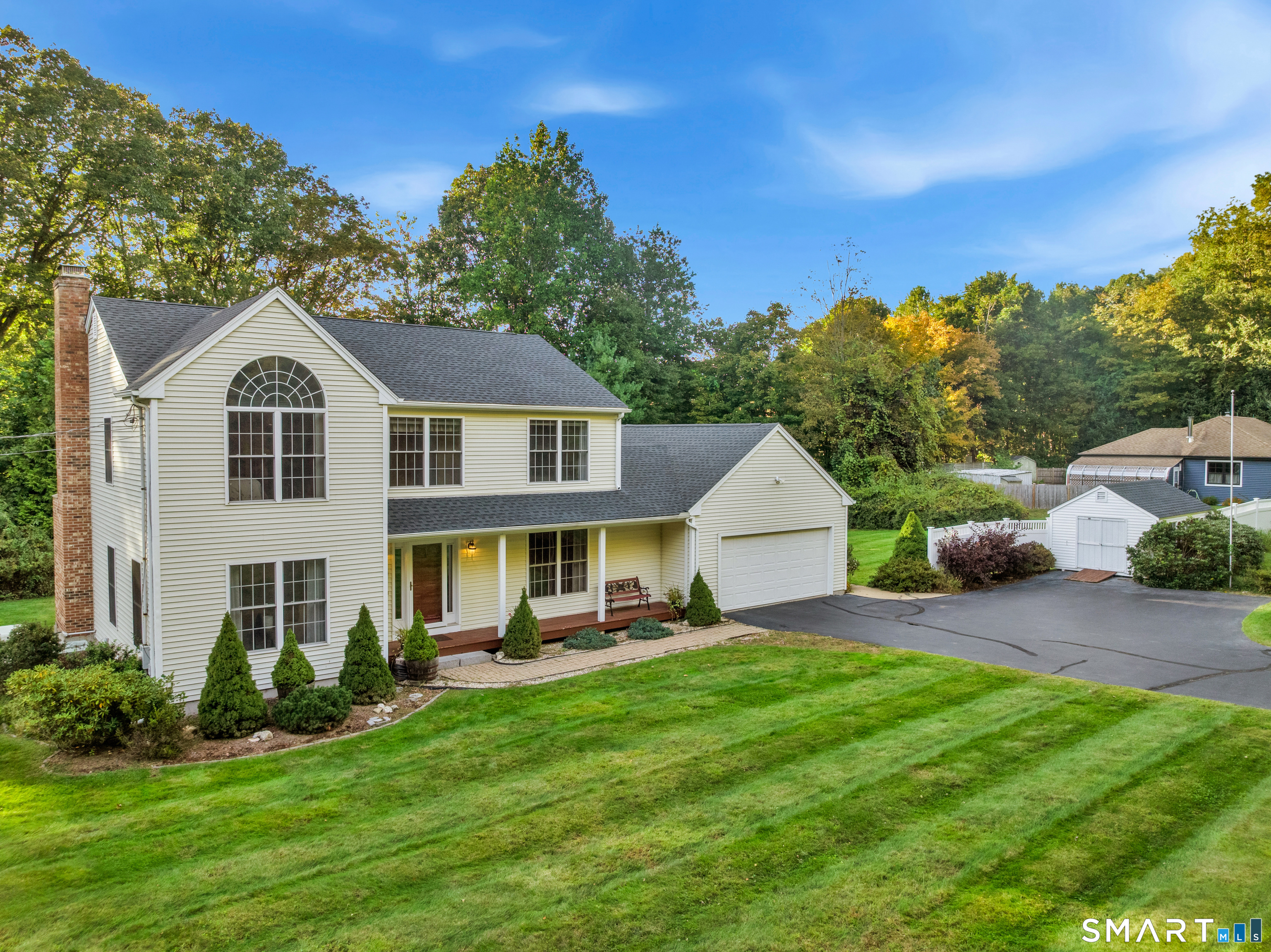 811 Lake Drive Guilford CT 06437