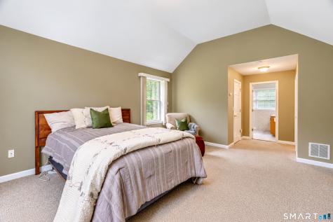 811 Lake Drive Guilford CT 06437