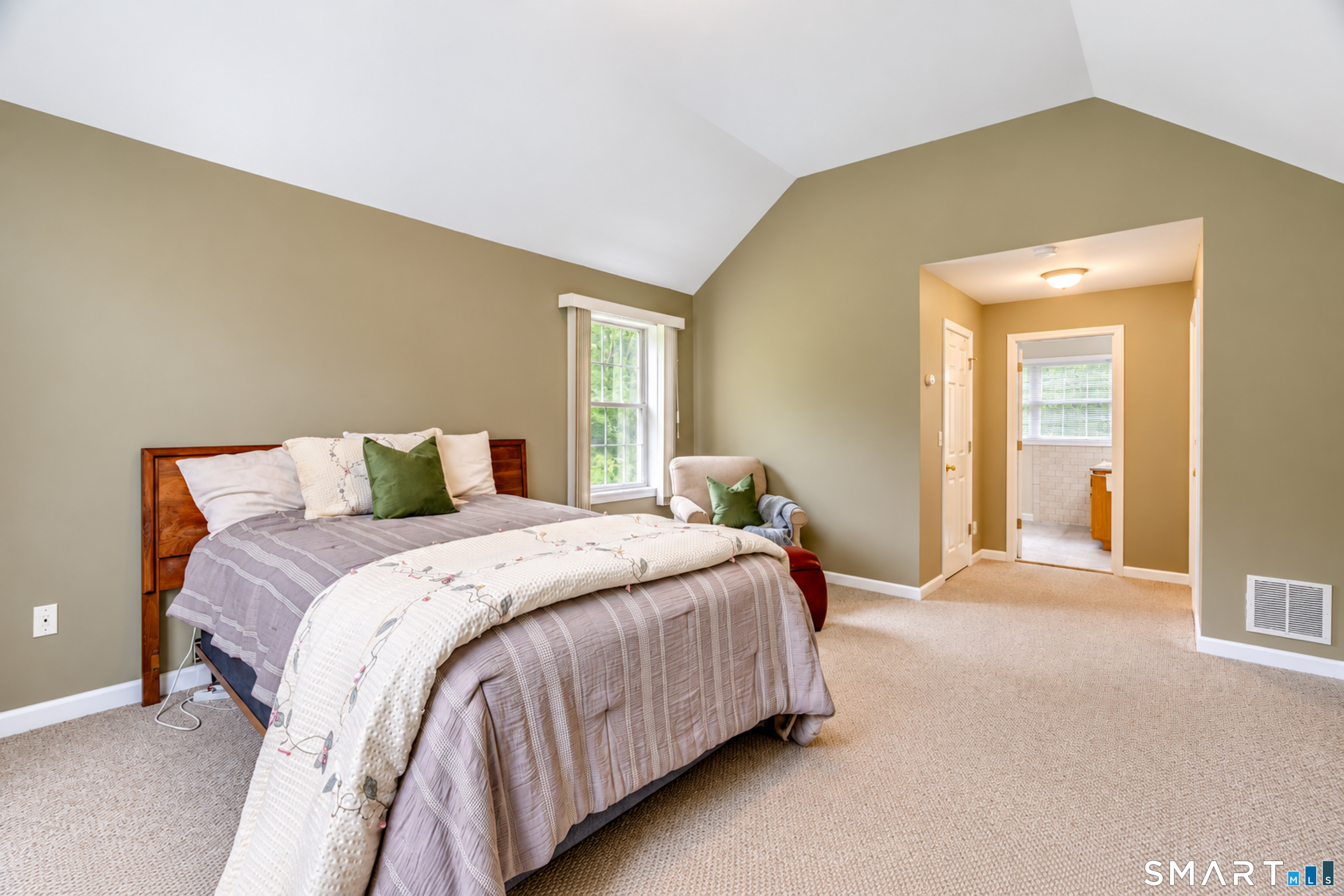 811 Lake Drive Guilford CT 06437