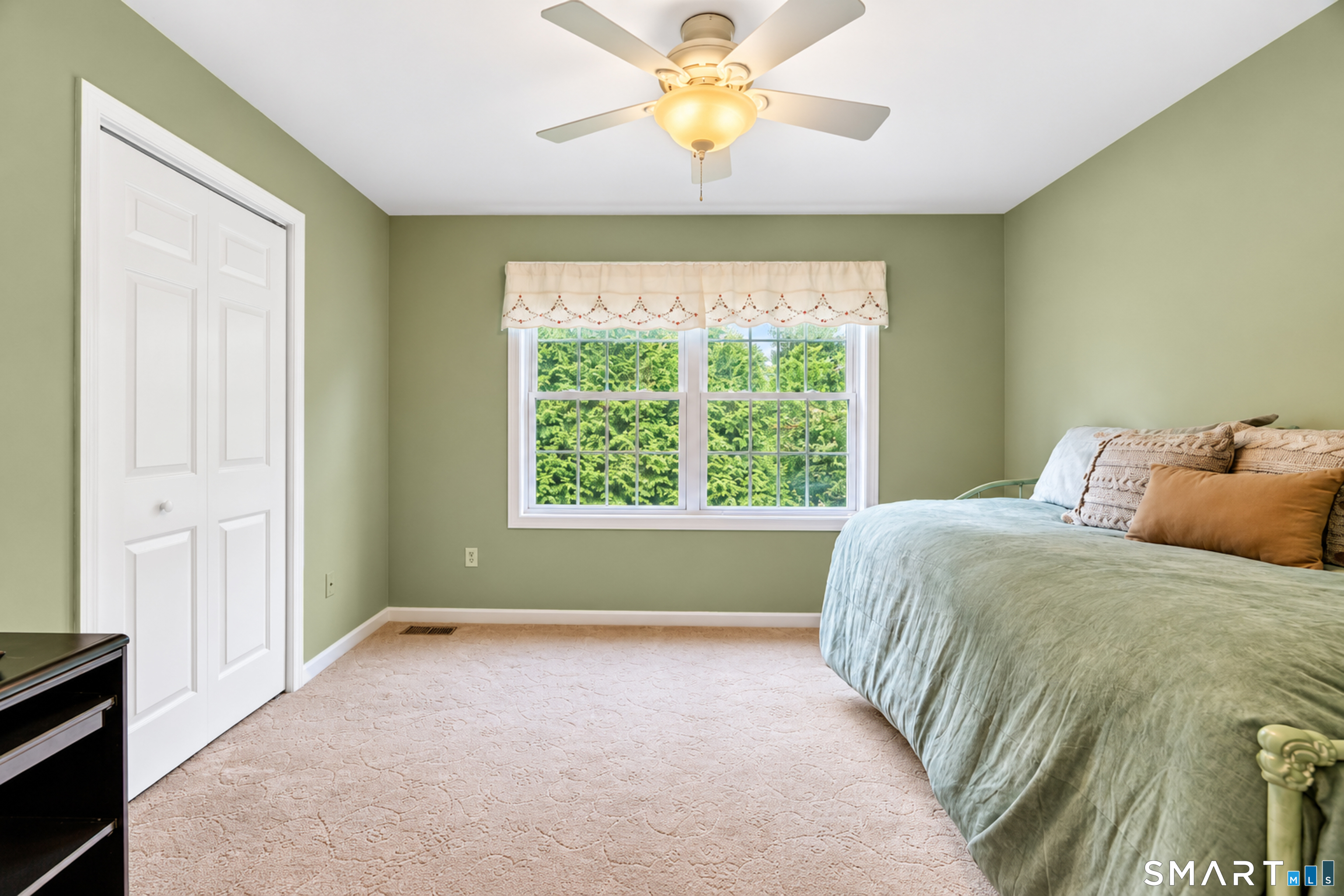 811 Lake Drive Guilford CT 06437