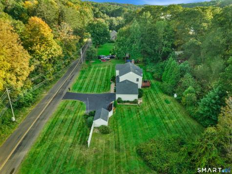 811 Lake Drive Guilford CT 06437