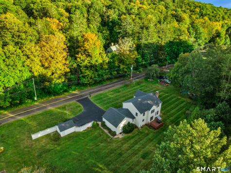 811 Lake Drive Guilford CT 06437