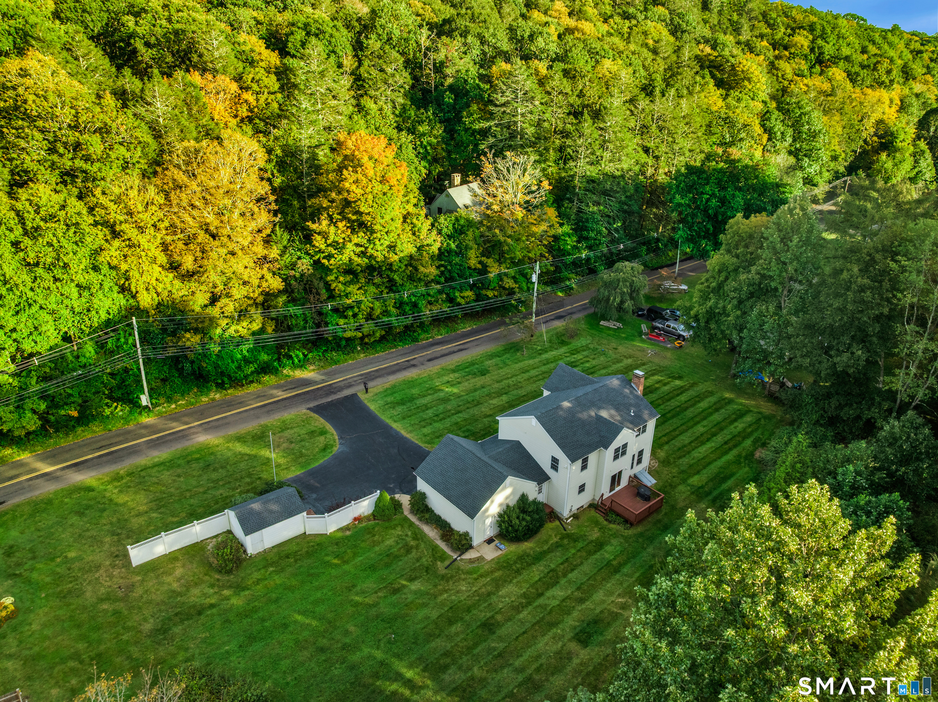 811 Lake Drive Guilford CT 06437