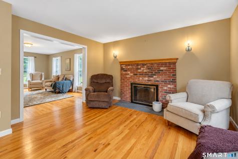 811 Lake Drive Guilford CT 06437