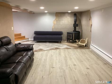 9 Washington Road Windsor CT 06095