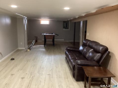 9 Washington Road Windsor CT 06095