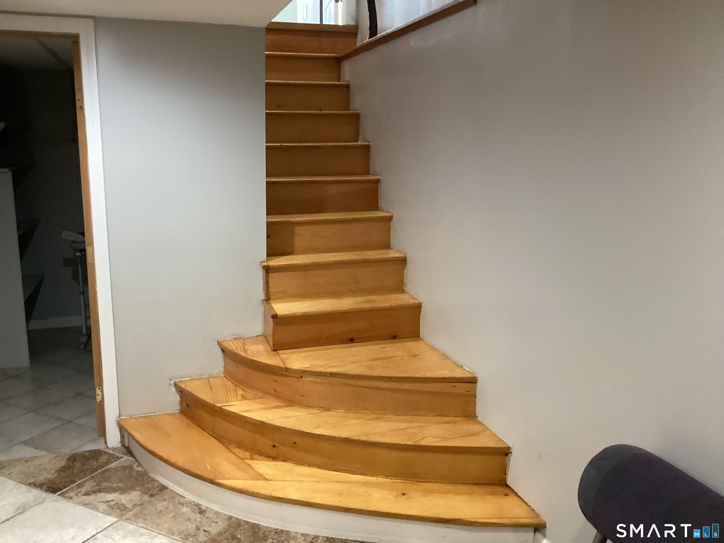 9 Washington Road Windsor CT 06095