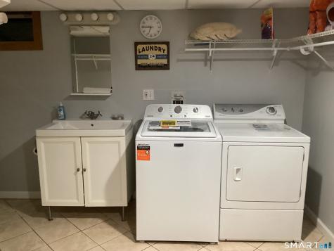 9 Washington Road Windsor CT 06095