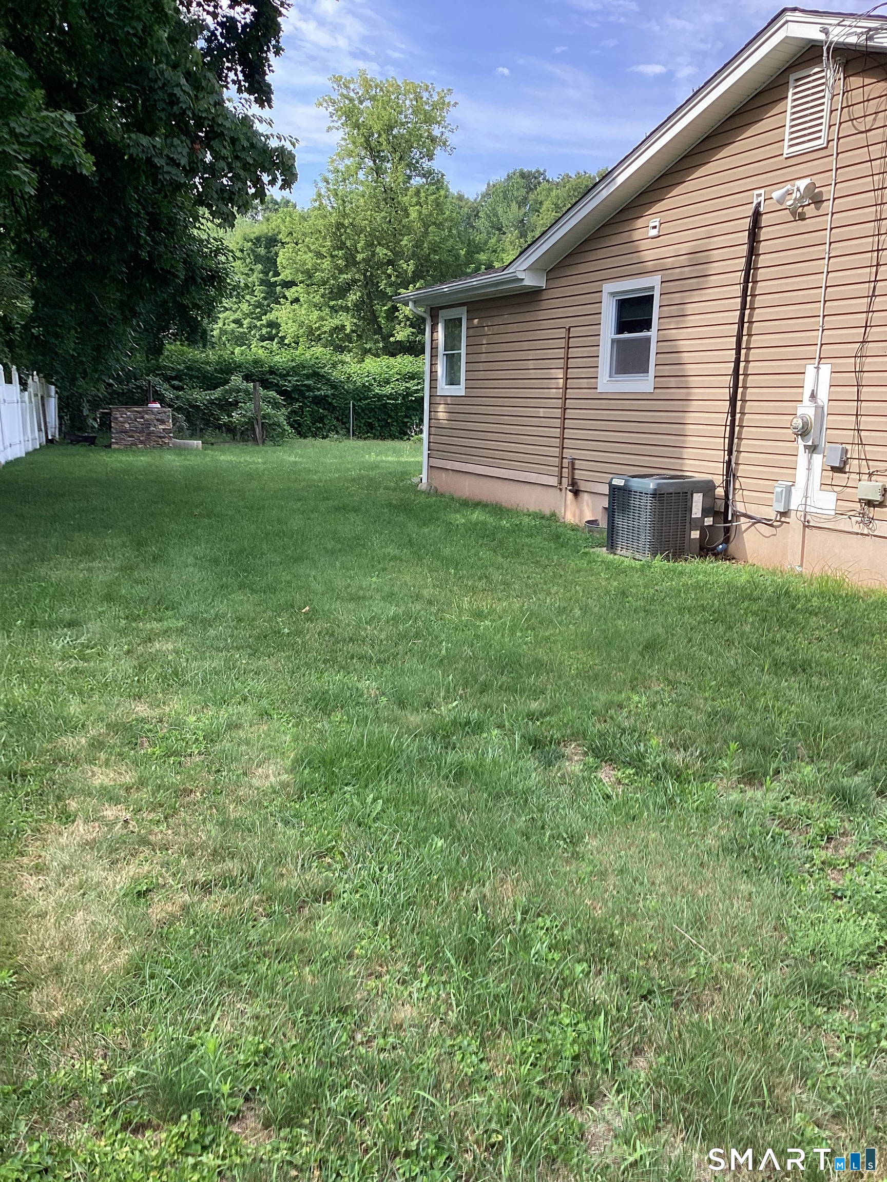 9 Washington Road Windsor CT 06095