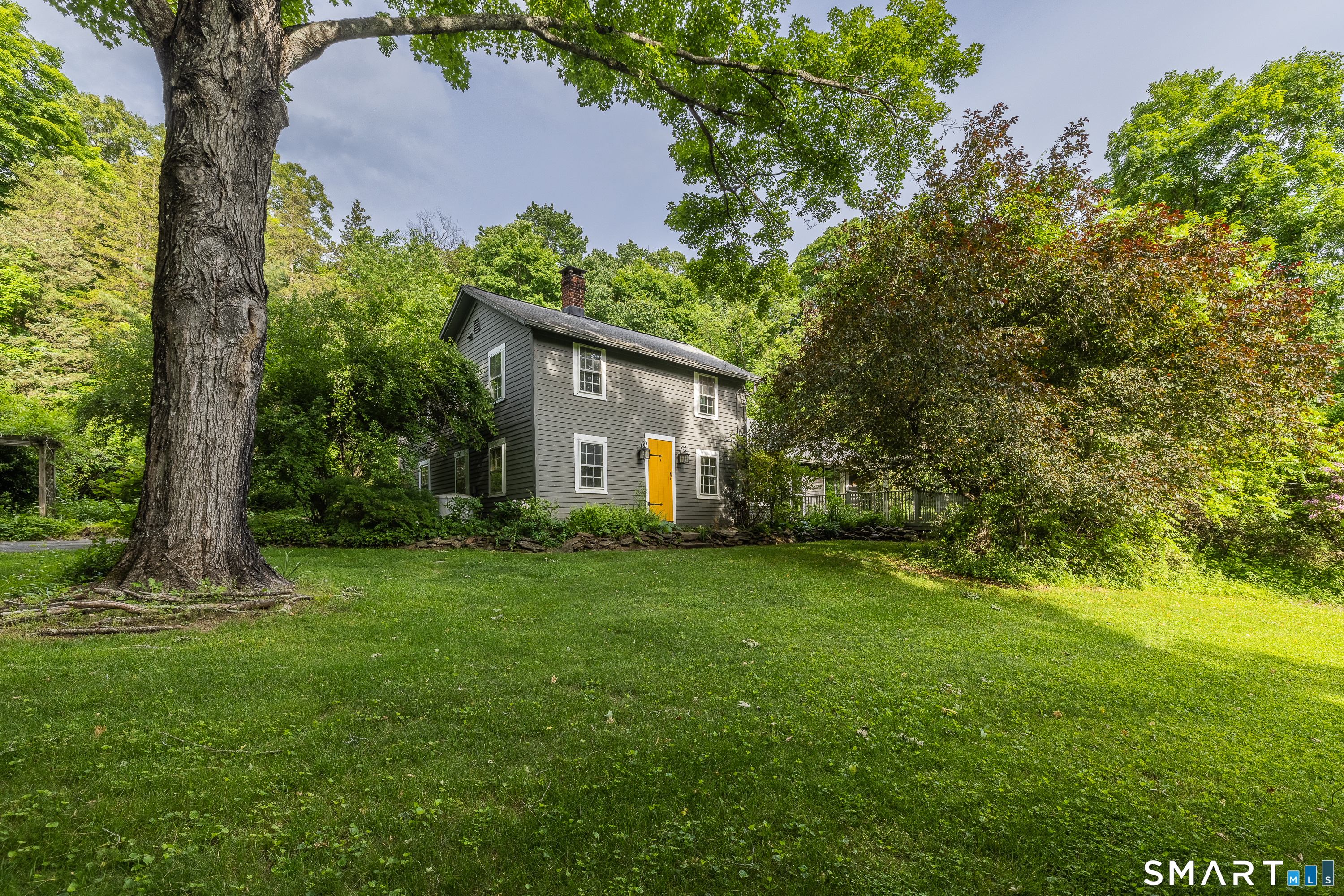 92 Walnut Tree Hill Road Newtown CT 06482