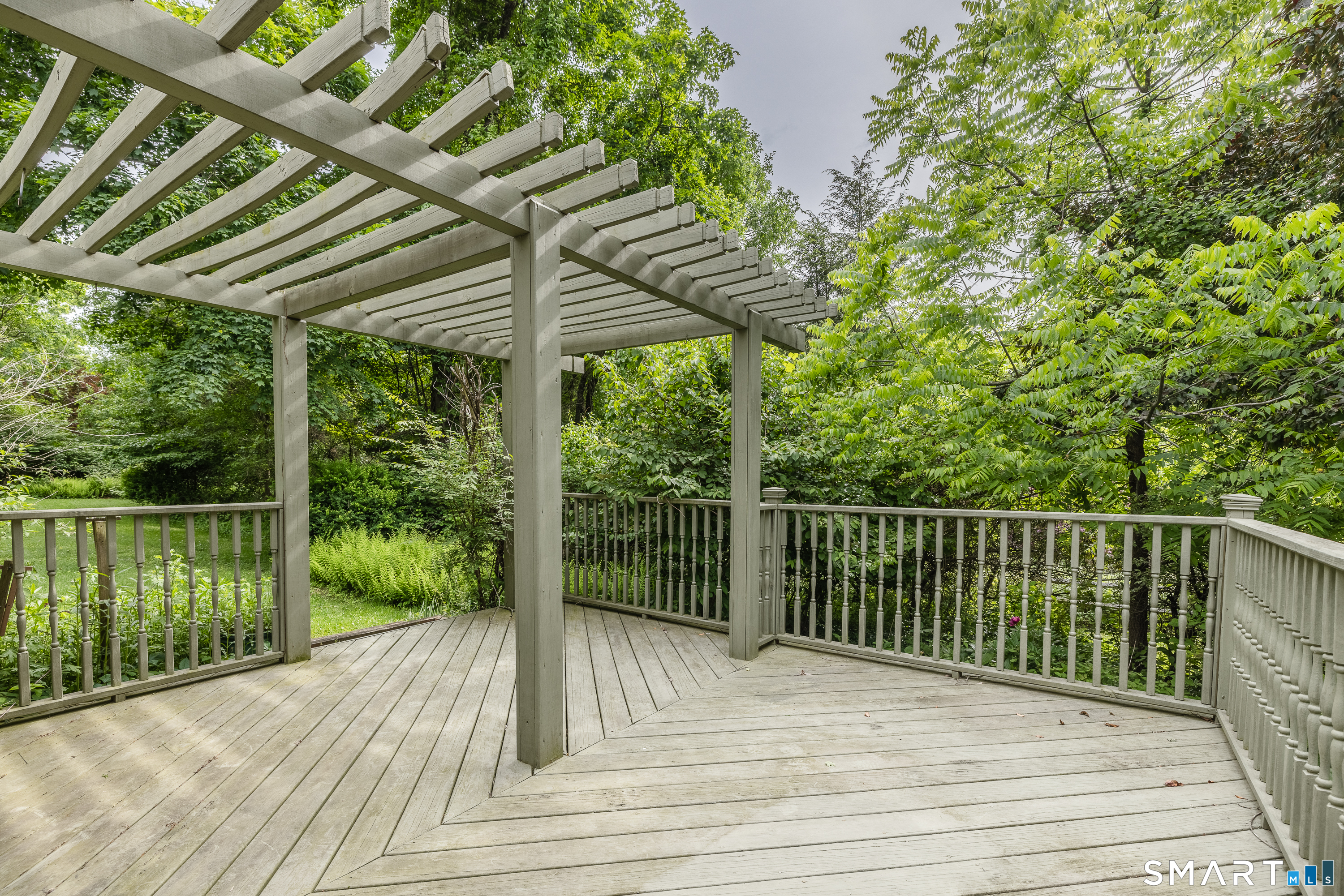 92 Walnut Tree Hill Road Newtown CT 06482