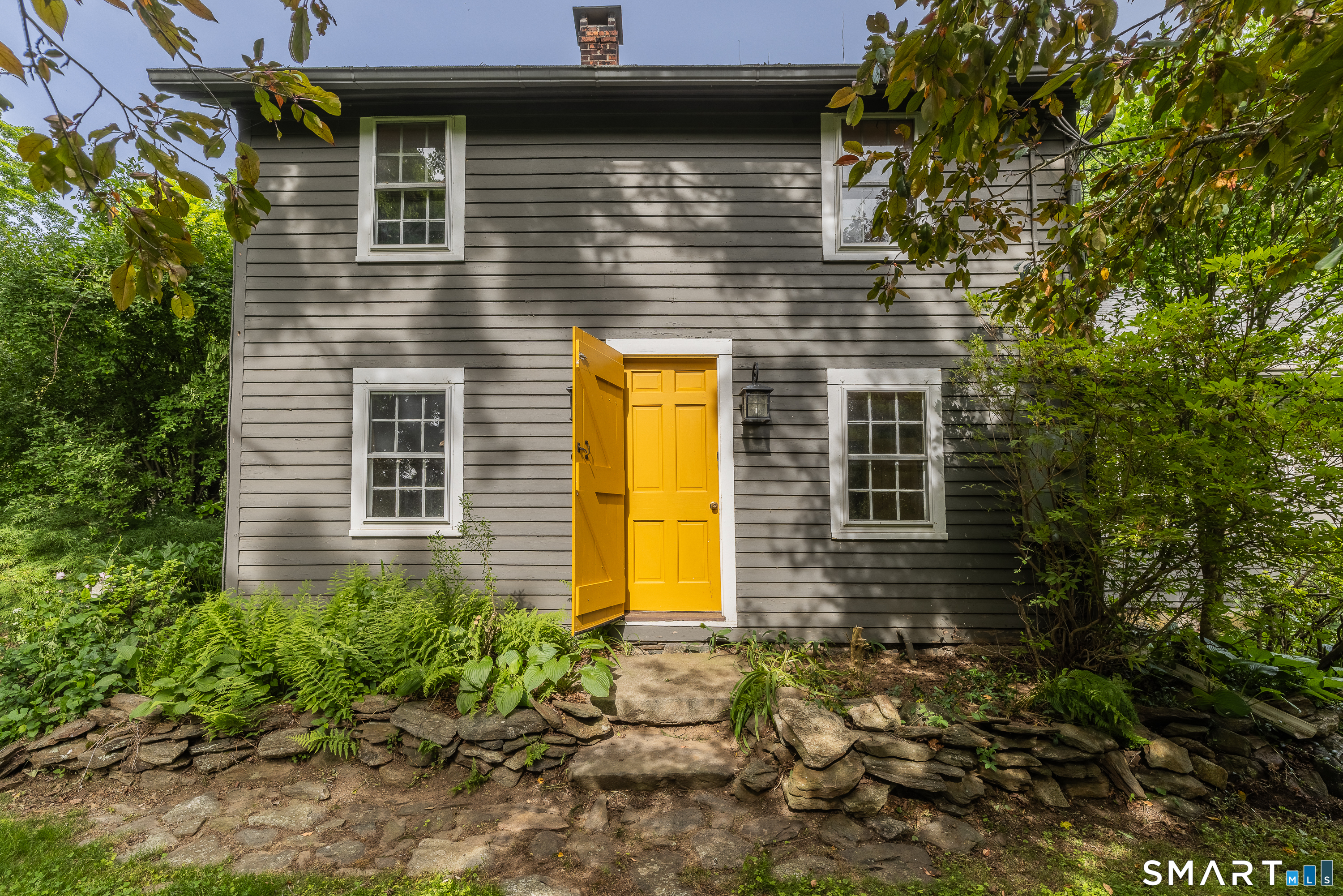 92 Walnut Tree Hill Road Newtown CT 06482