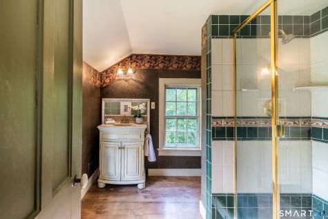 92 Walnut Tree Hill Road Newtown CT 06482