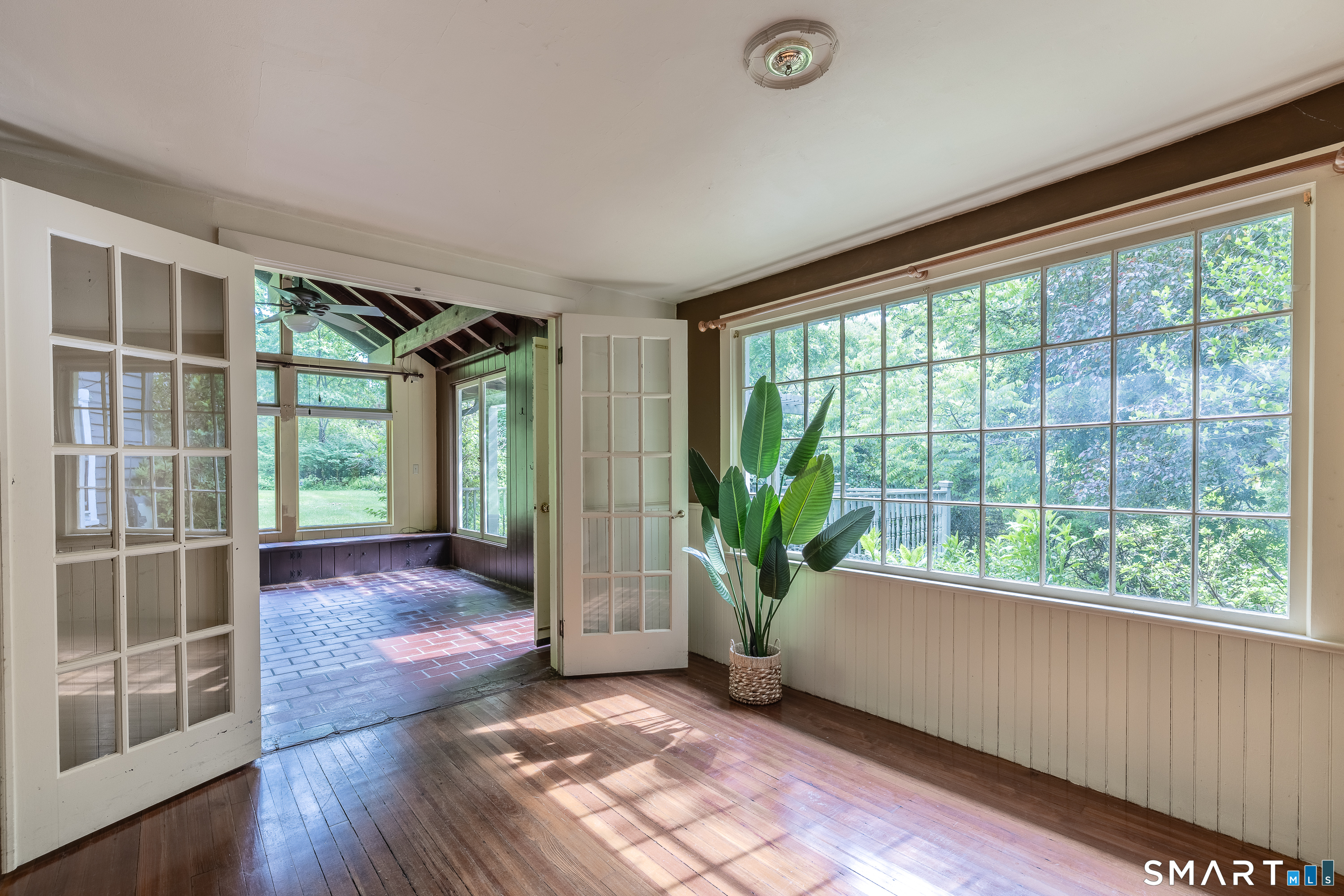 92 Walnut Tree Hill Road Newtown CT 06482