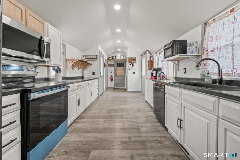475 Ballfall Road Middletown CT 06457