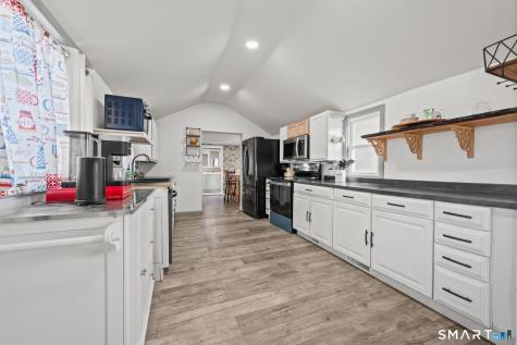 475 Ballfall Road Middletown CT 06457