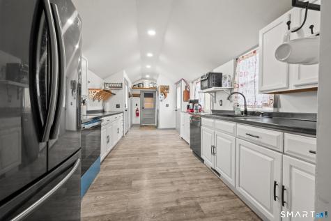 475 Ballfall Road Middletown CT 06457
