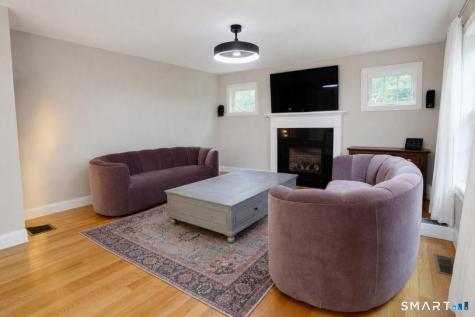 299 Bushy Hill Road Simsbury CT 06070