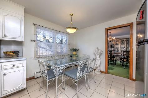 11 Williamsburg Drive Orange CT 06477