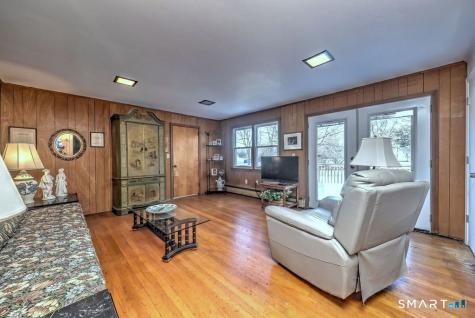11 Williamsburg Drive Orange CT 06477