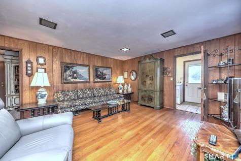 11 Williamsburg Drive Orange CT 06477