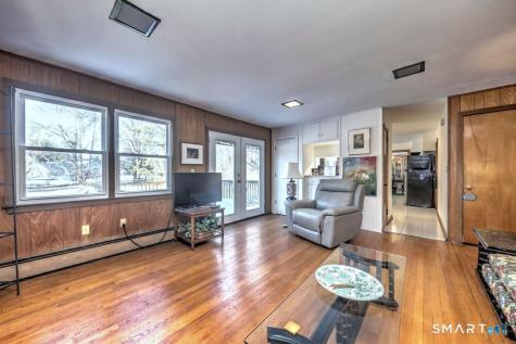 11 Williamsburg Drive Orange CT 06477