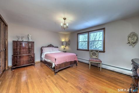 11 Williamsburg Drive Orange CT 06477