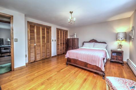 11 Williamsburg Drive Orange CT 06477