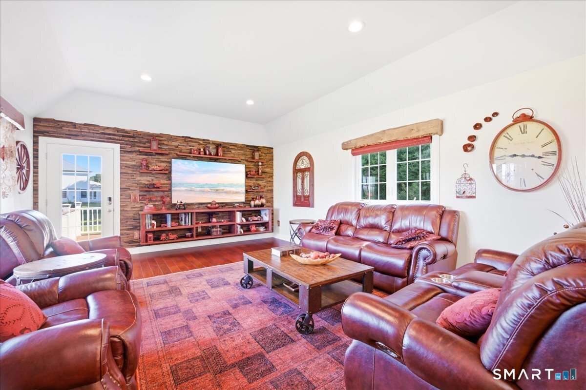 271 Putnam Road Pomfret CT 06259