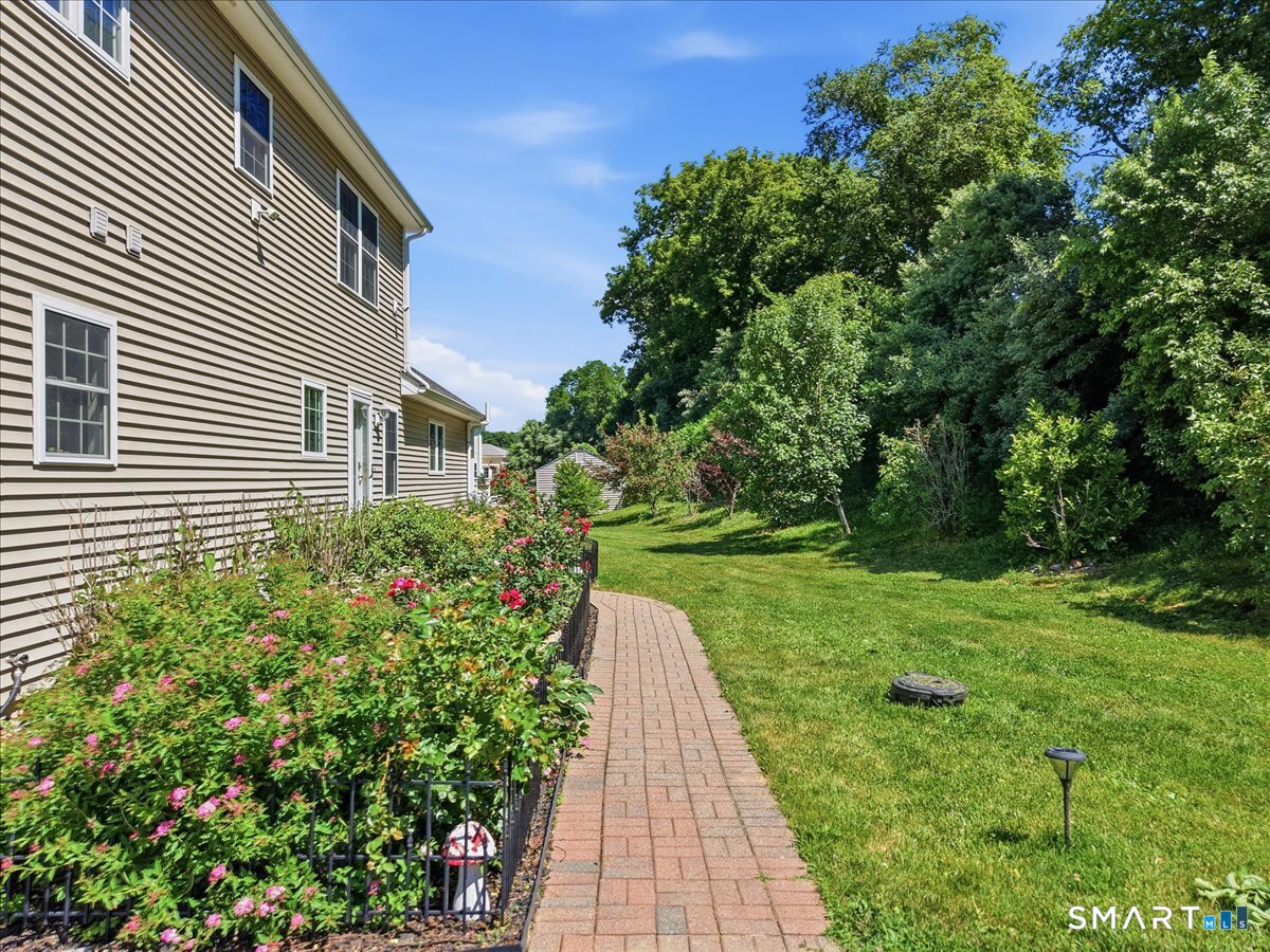 271 Putnam Road Pomfret CT 06259