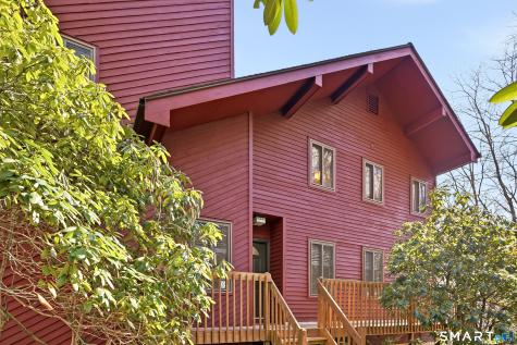 136 Hoyts Hill Bethel CT 06801