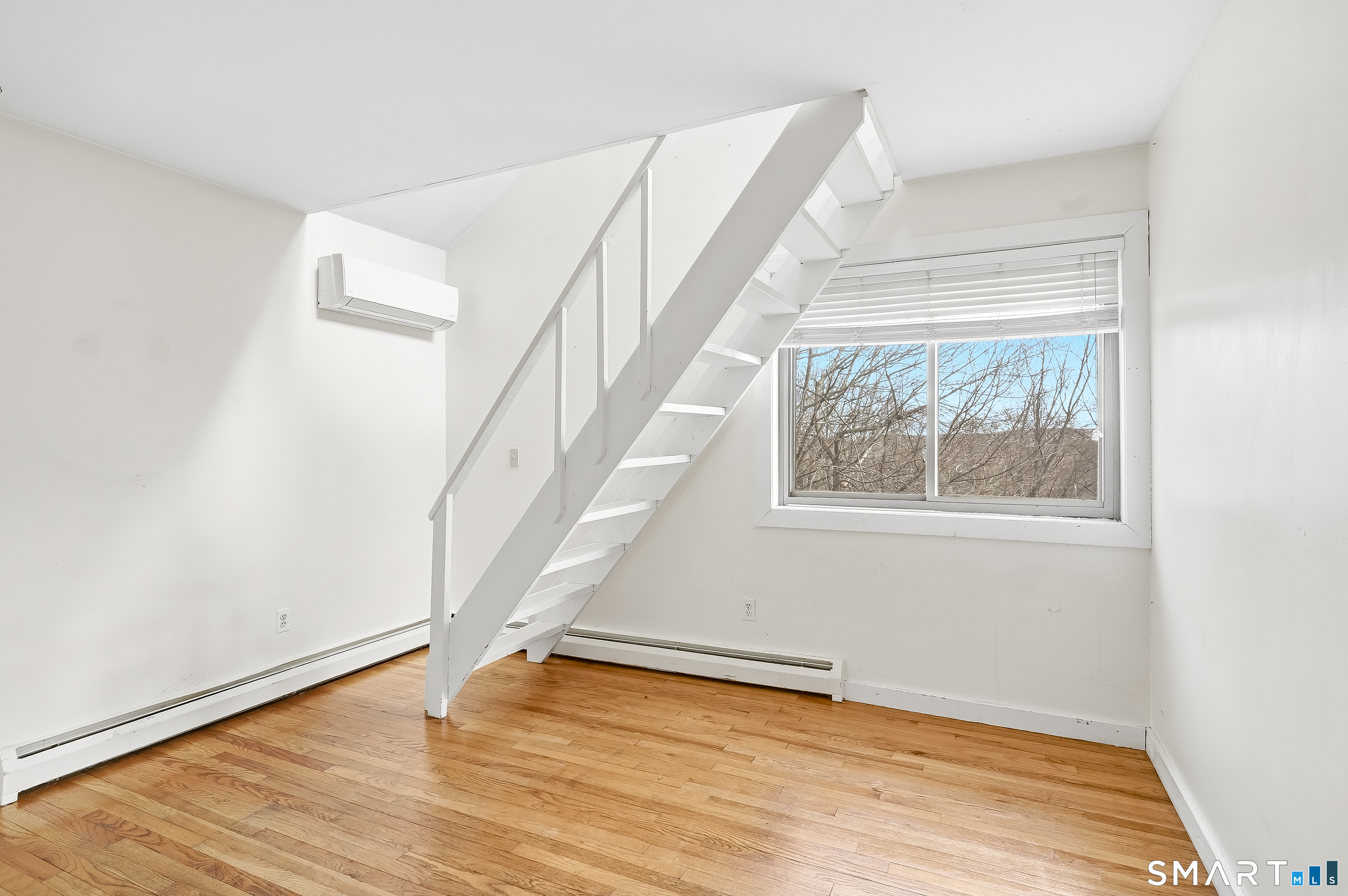 136 Hoyts Hill Bethel CT 06801