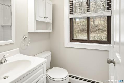 136 Hoyts Hill Bethel CT 06801