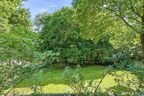 136 Hoyts Hill Bethel CT 06801