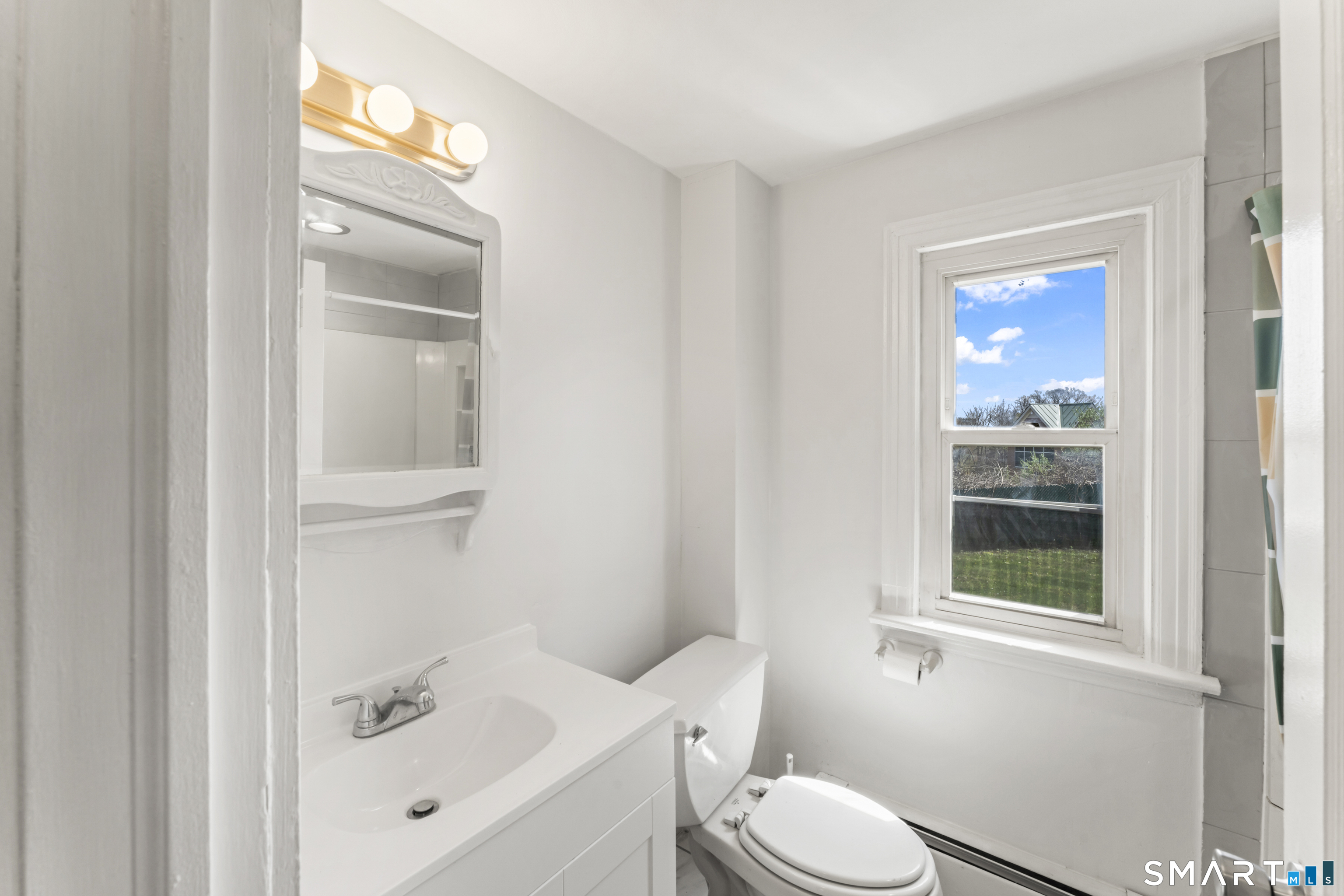 2 Manhassett Trail Shelton CT 06484
