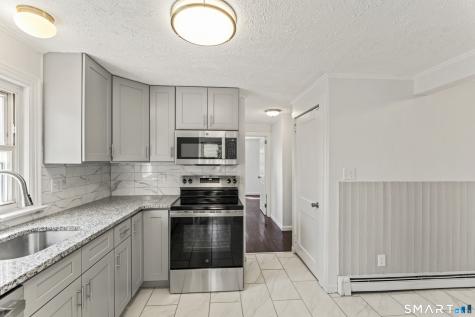 2 Manhassett Trail Shelton CT 06484