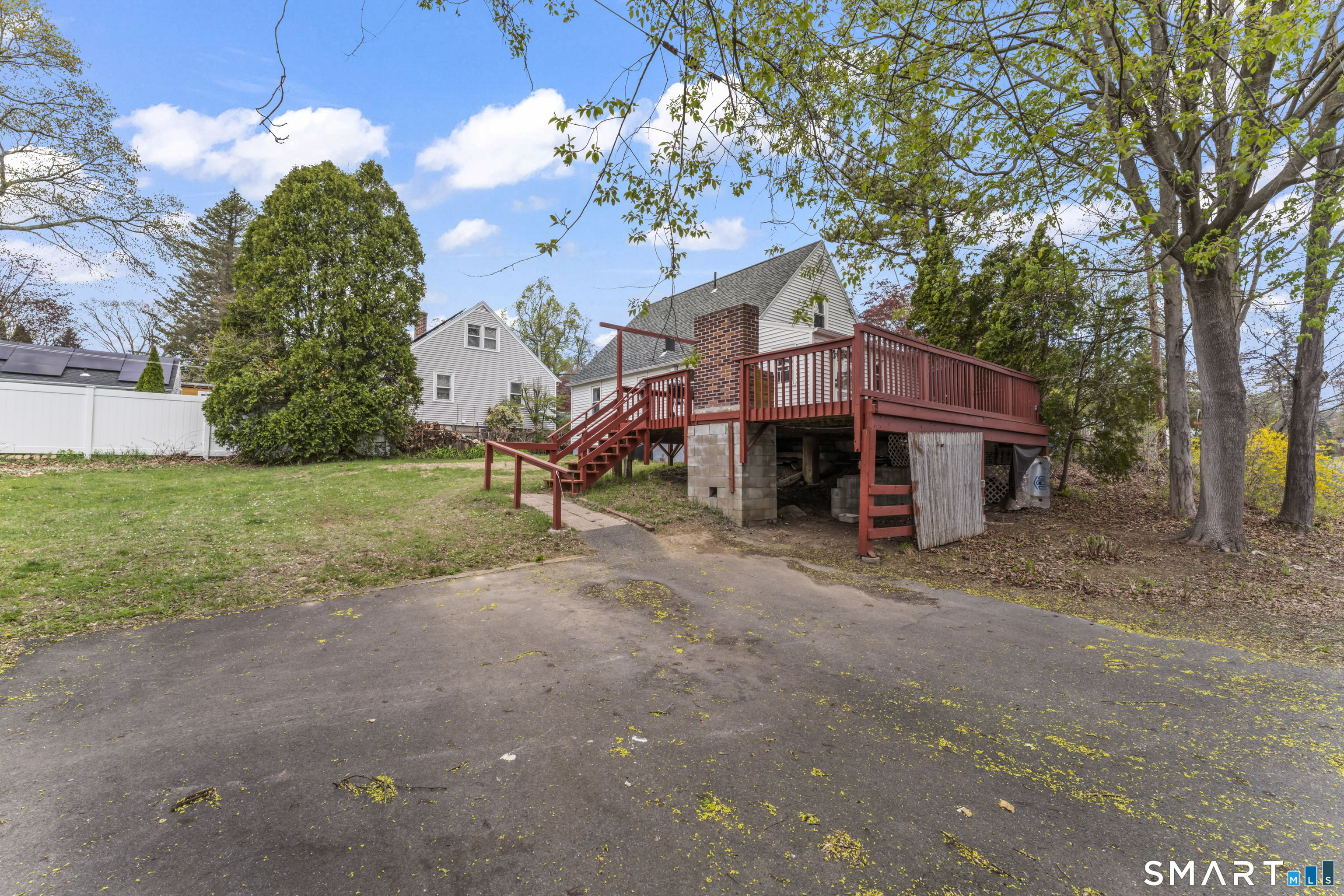 2 Manhassett Trail Shelton CT 06484