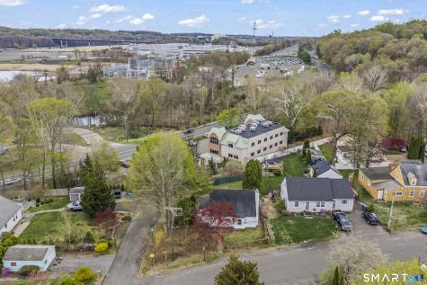 2 Manhassett Trail Shelton CT 06484