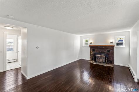 2 Manhassett Trail Shelton CT 06484