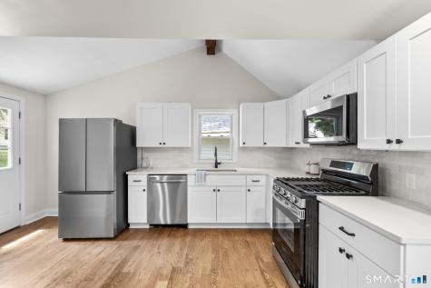 251 North Hoadley Street Naugatuck CT 06770