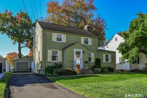 127 Edgemere Avenue West Hartford CT 06110