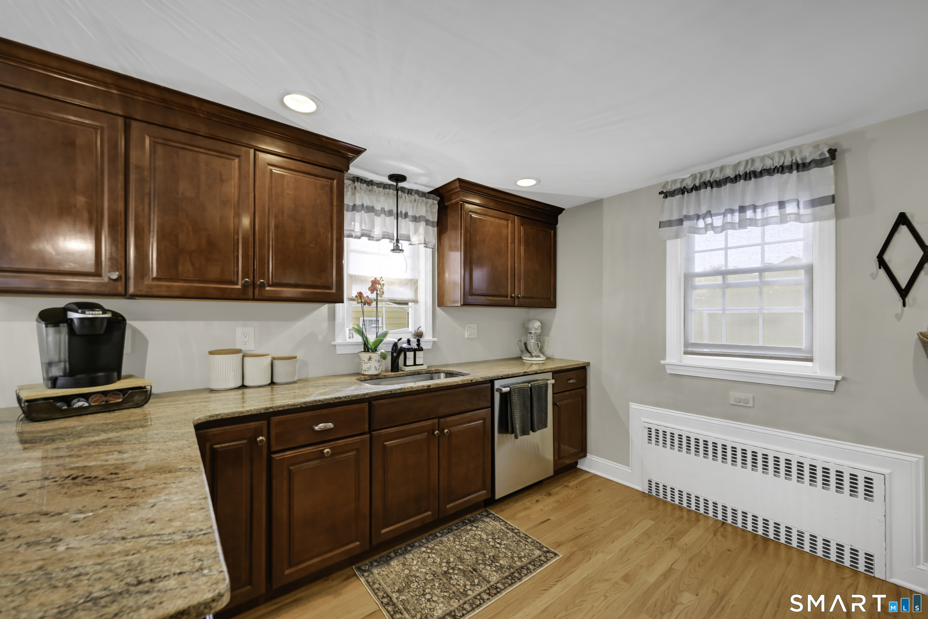 127 Edgemere Avenue West Hartford CT 06110
