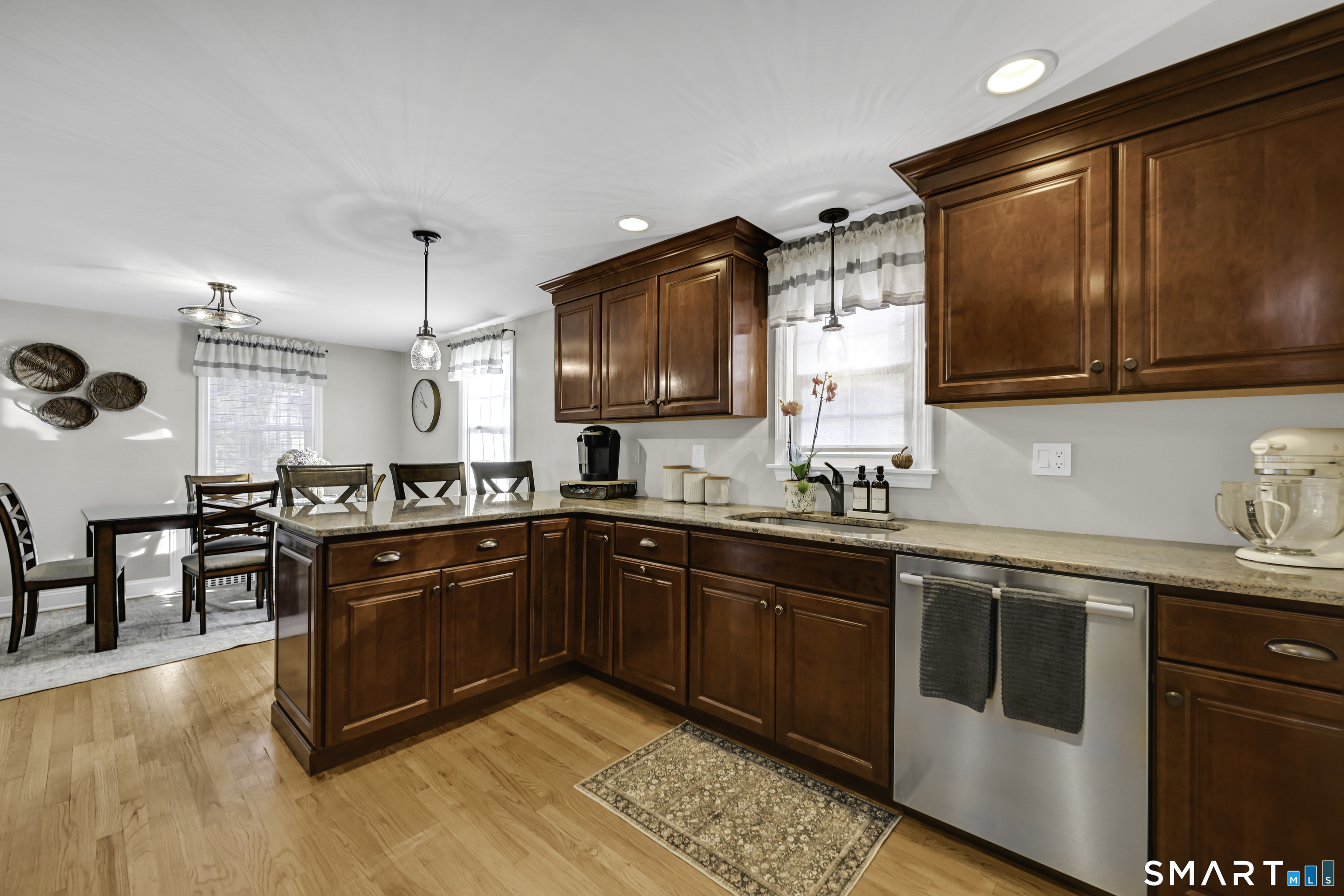 127 Edgemere Avenue West Hartford CT 06110