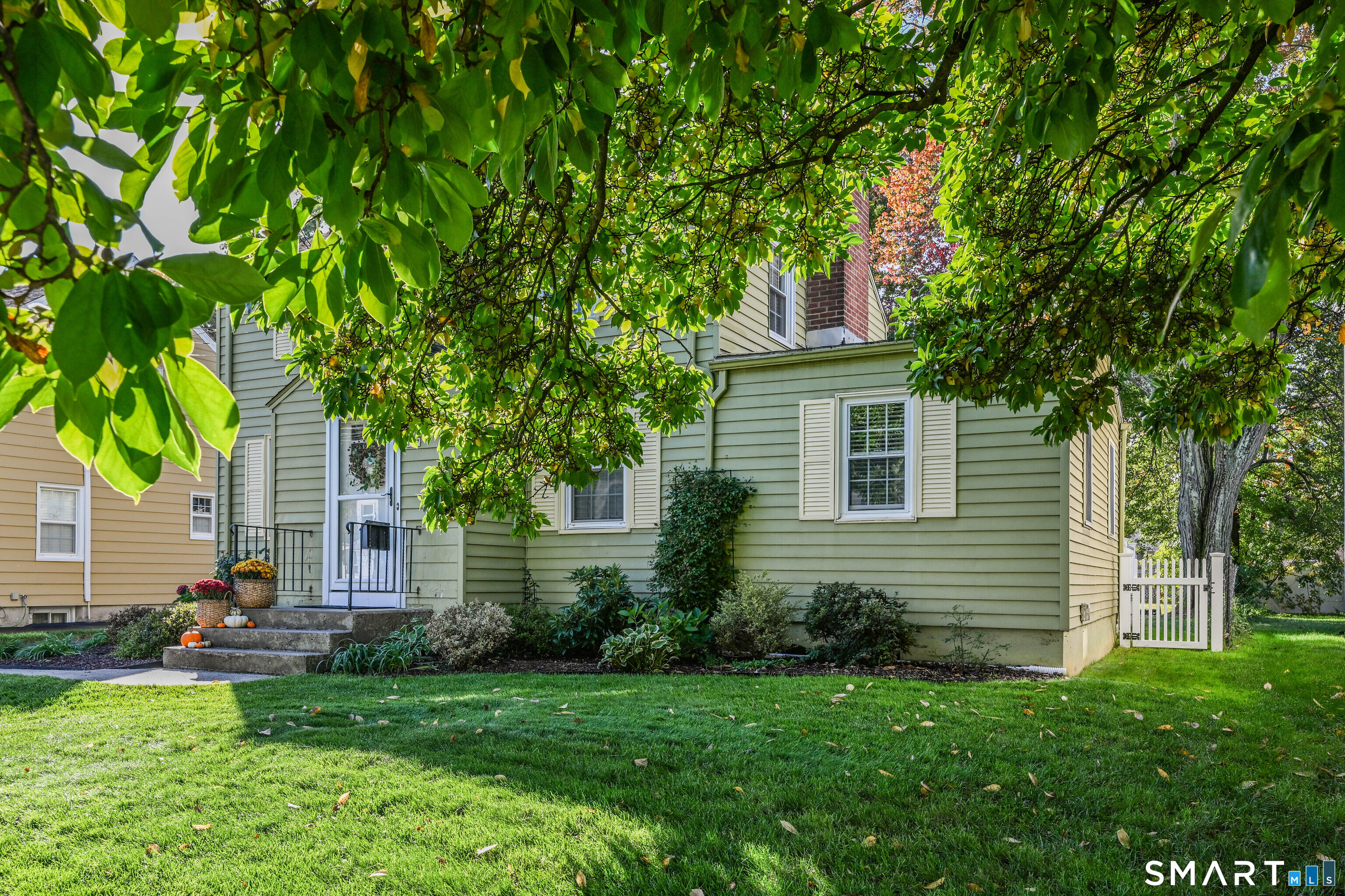 127 Edgemere Avenue West Hartford CT 06110