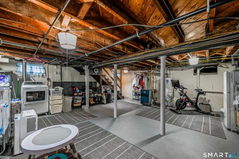 127 Edgemere Avenue West Hartford CT 06110